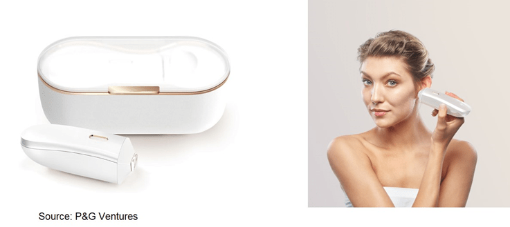 Electronic beauty product and woman using the product